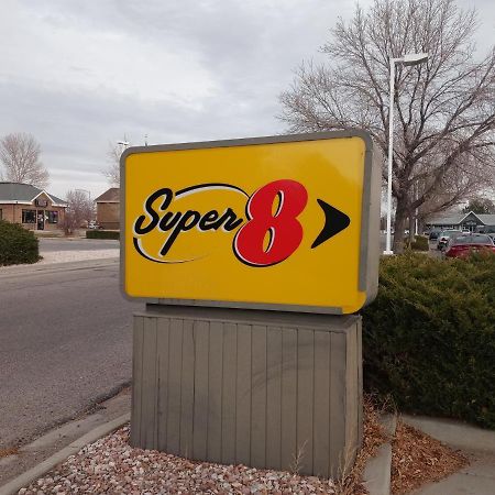 Super 8 By Wyndham Windsor Hotel Bagian luar foto